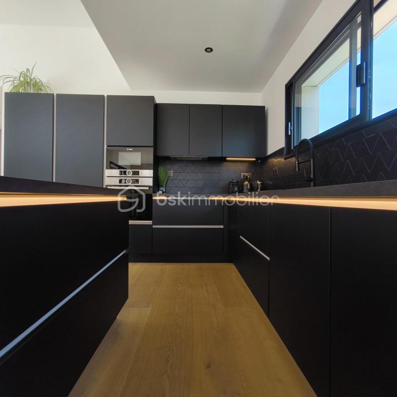 Maison - 144 m² - 6 pièces