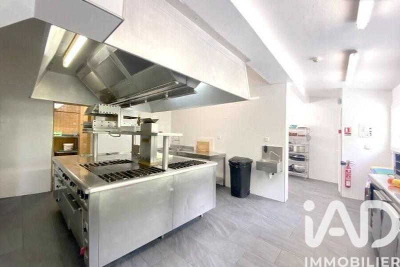 Maison - 700 m² - 15 pièces