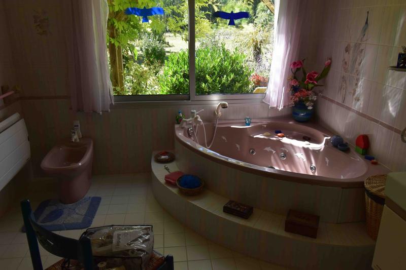 Maison traditionnelle - 202 m² - 8 pièces