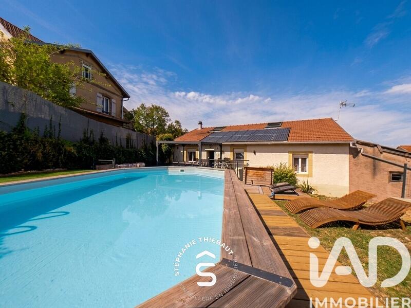 Maison de village - 193 m² - 8 pièces