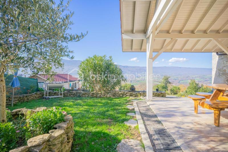 Maison - 190 m² - 7 pièces