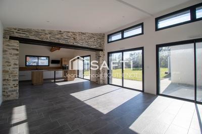 Maison - 310 m² - 5 pièces