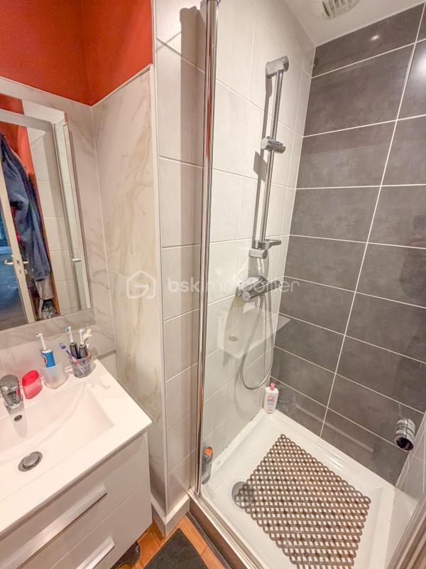 Maison - 98 m² - 5 pièces