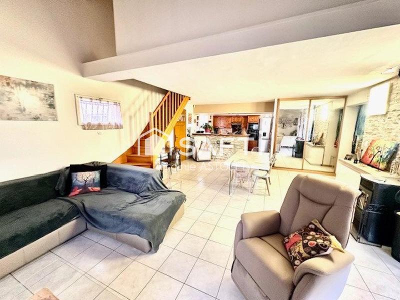 Maison - 200 m² - 8 pièces