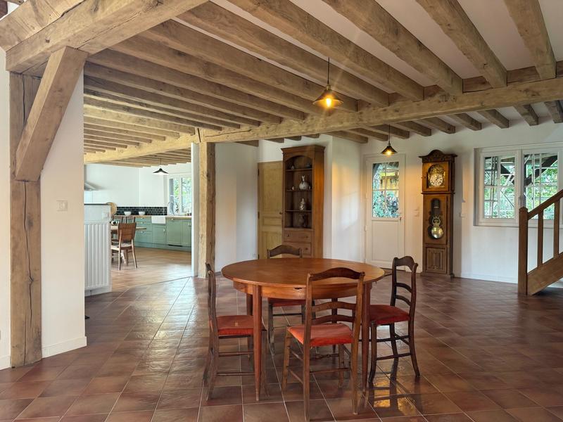 Maison - 294 m² - 10 pièces