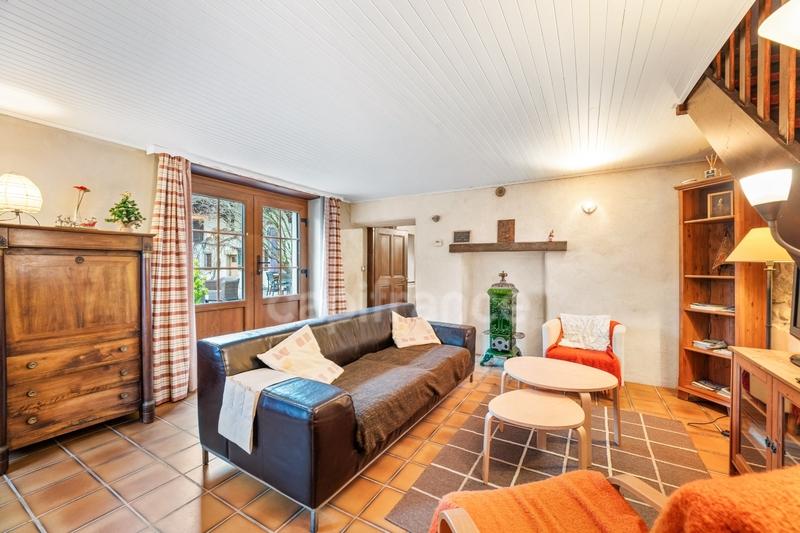 Corps de ferme - 324 m² - 8 pièces