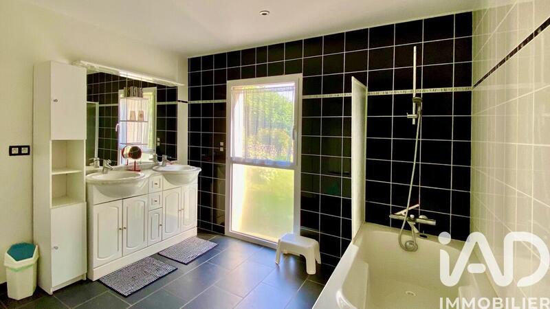 Appartement - 125 m² - 4 pièces