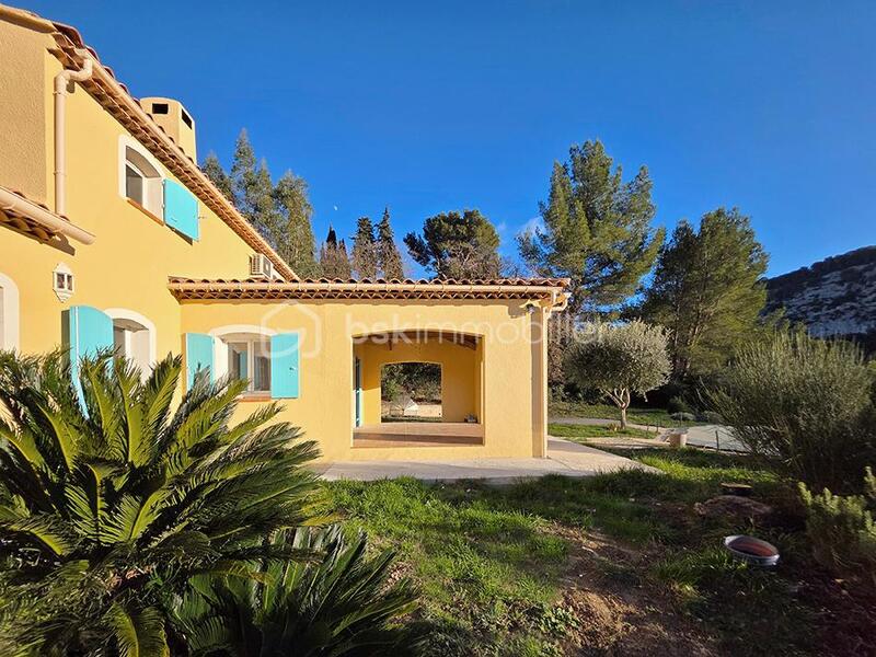 Villa - 157 m² - 7 pièces