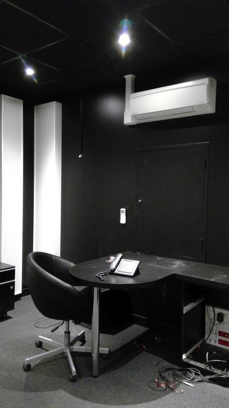 Local commercial - 84 m² - 3 pièces