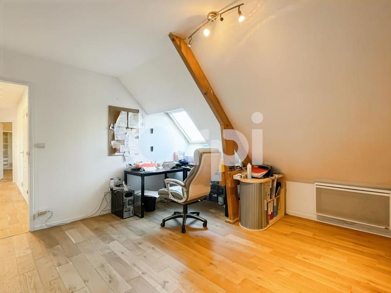 Maison - 209 m² - 6 pièces