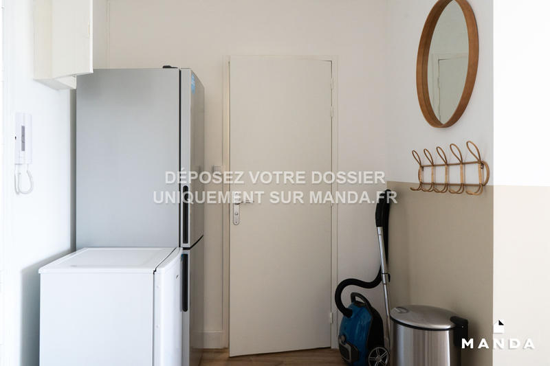 Chambre - 11 m² - 6 pièces