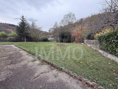 Maison - 84 m² - 4 pièces