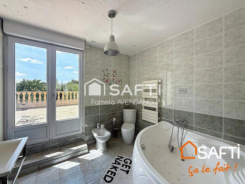 Villa - 200 m² - 8 pièces