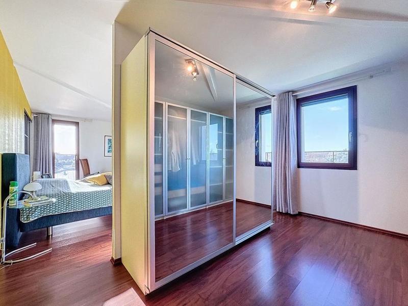 Maison - 213 m² - 5 pièces