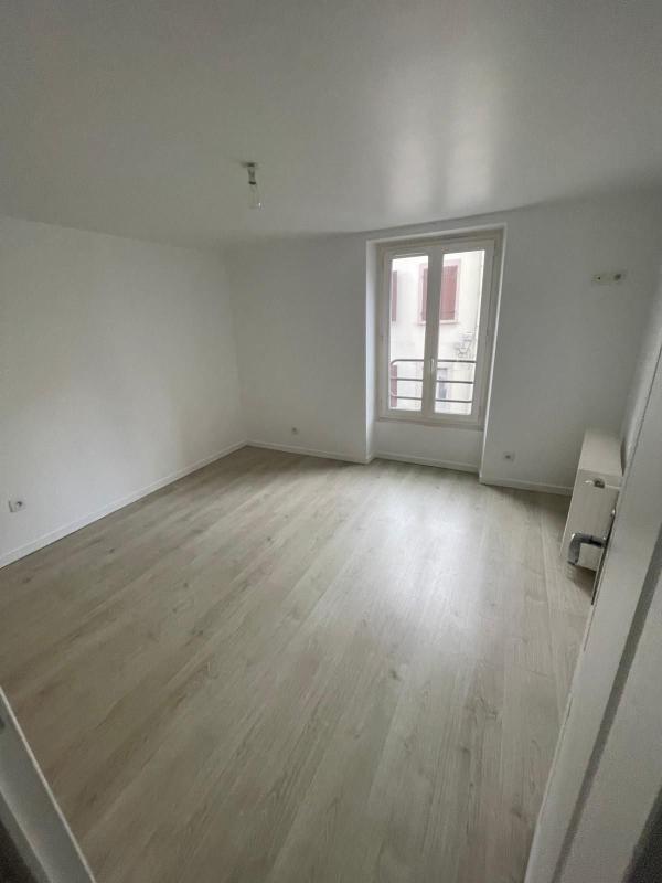 Maison - 104 m² - 4 pièces