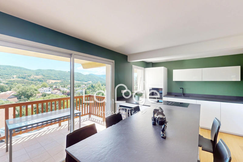 Appartement - 88 m² - 4 pièces