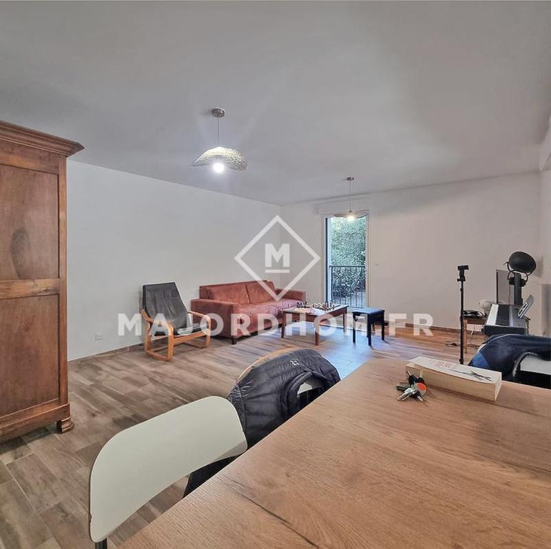 Appartement - 76 m² - 3 pièces