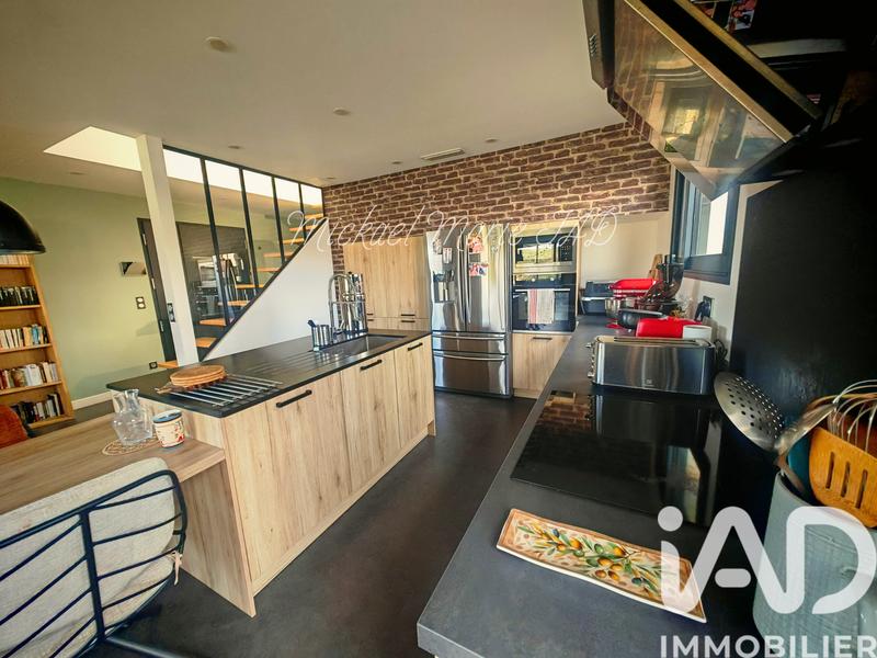 Maison - 137 m² - 5 pièces