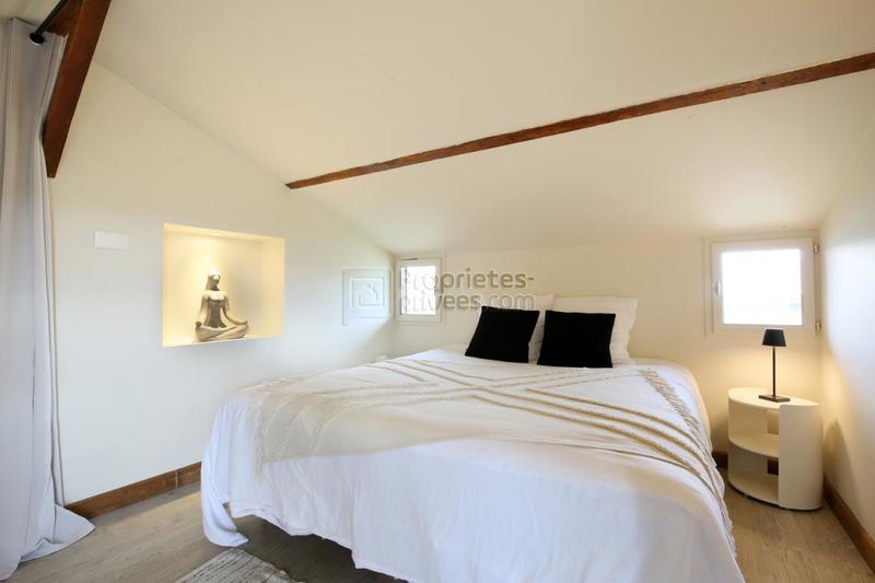 Maison - 280 m² - 7 pièces