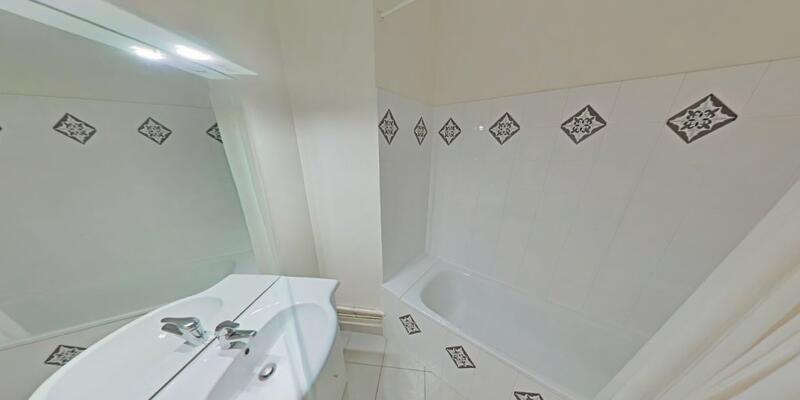 Studio - 40 m² - 1 pièce