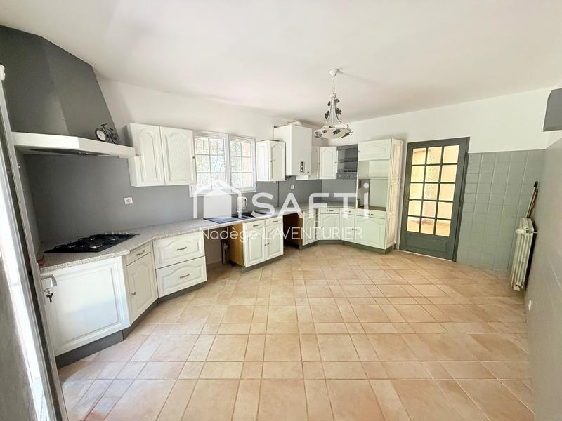 Maison - 165 m² - 5 pièces