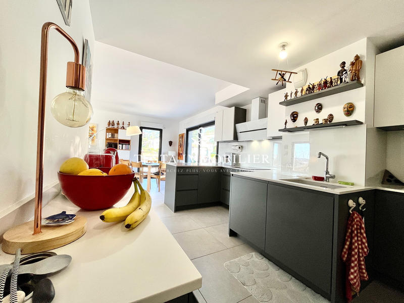 Appartement - 102 m² - 4 pièces