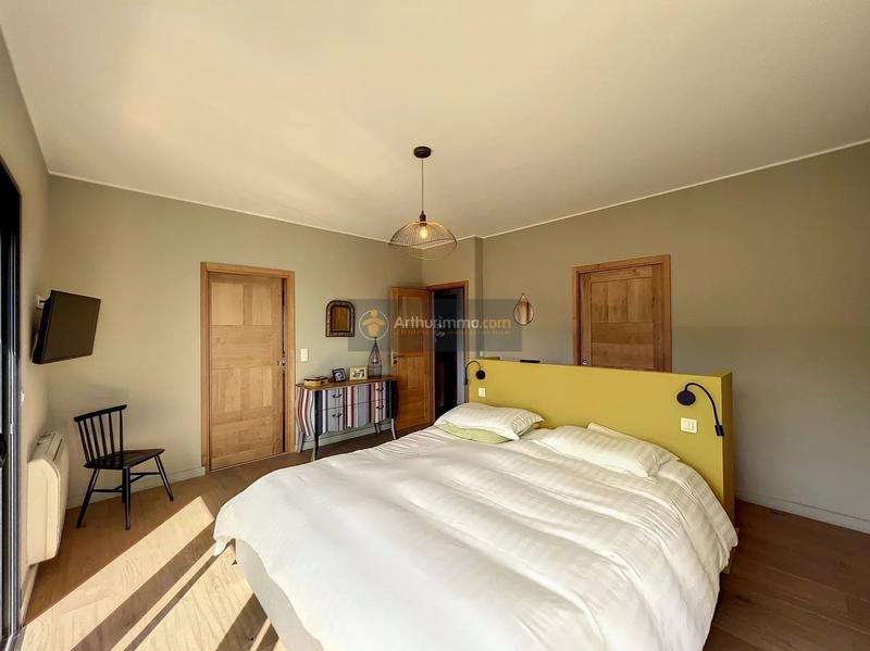 Maison - 195 m² - 5 pièces