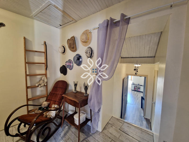 Maison - 100 m² - 5 pièces