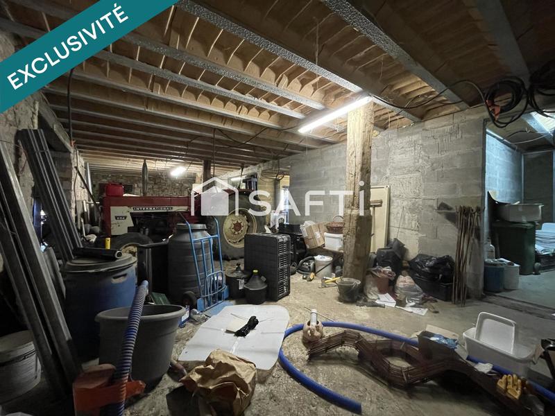 Maison - 250 m² - 2 pièces