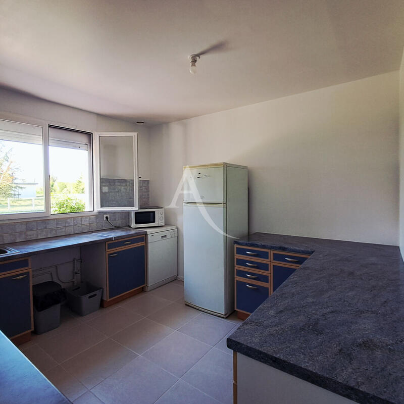 Maison - 90 m² - 4 pièces