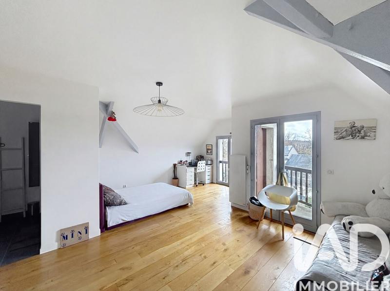 Maison - 260 m² - 7 pièces