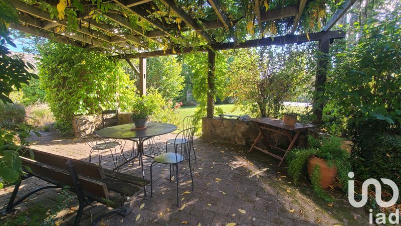 Maison - 212 m² - 8 pièces