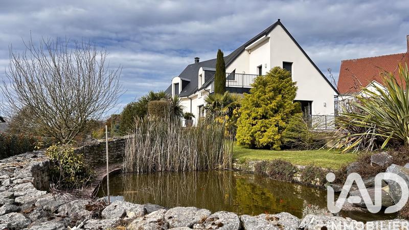 Maison - 217 m² - 8 pièces