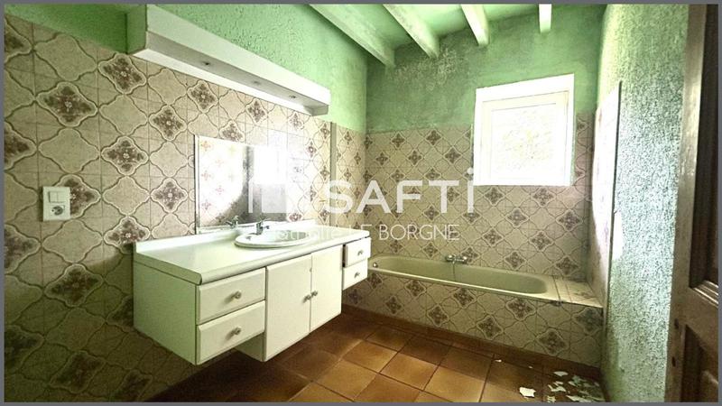 Maison - 150 m² - 5 pièces