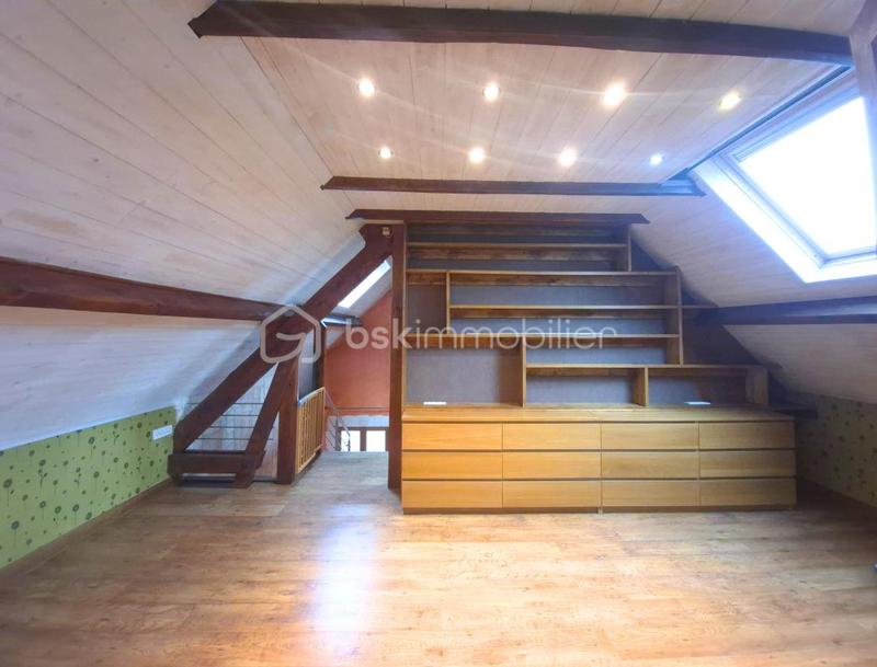 Maison - 96 m² - 5 pièces