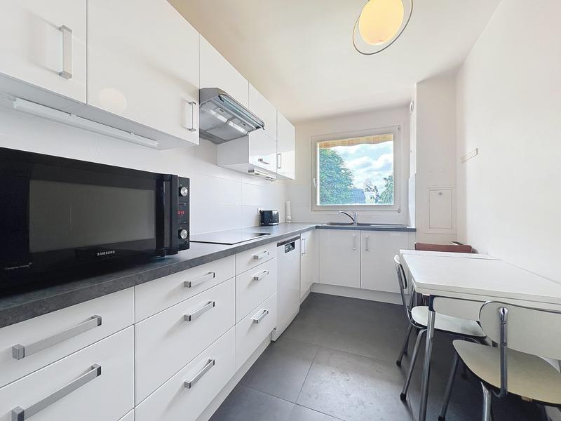 Appartement - 94 m² - 5 pièces