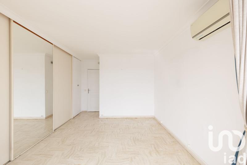 Appartement - 144 m² - 5 pièces