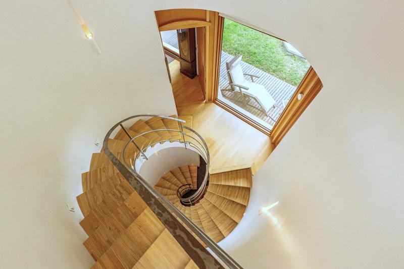 Maison - 230 m² - 6 pièces