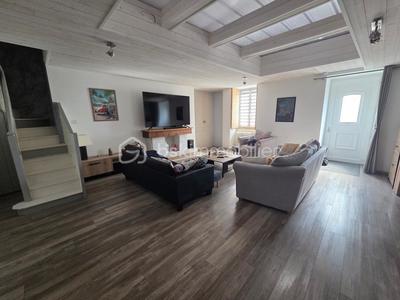 Maison de village - 254 m² - 10 pièces