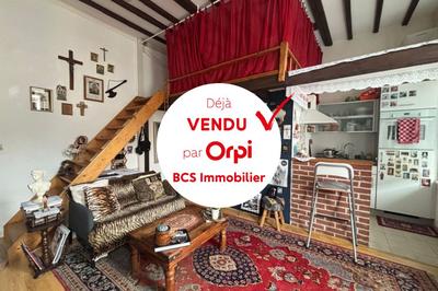 Studio - 25 m² - 1 pièce