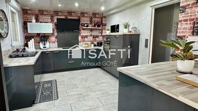 Maison - 185 m² - 7 pièces