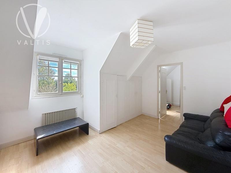 Maison - 193 m² - 7 pièces