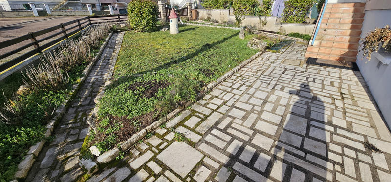 Maison - 82 m² - 5 pièces