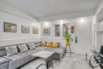 Maison - 99 m² - 5 pièces