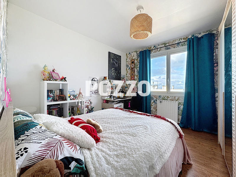 Appartement - 95 m² - 4 pièces