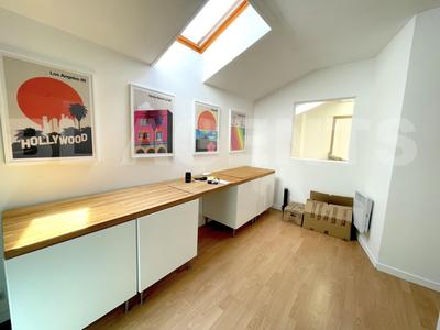 Loft - 96 m² - 5 pièces