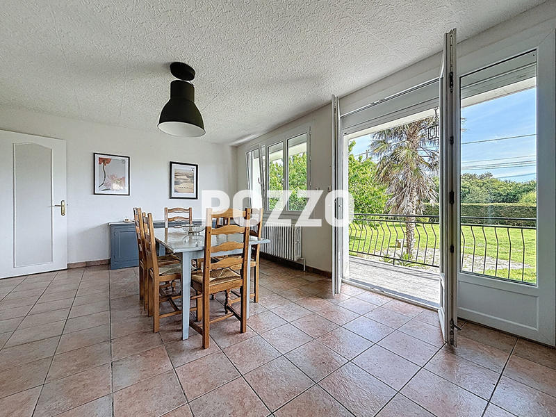 Maison - 105 m² - 5 pièces