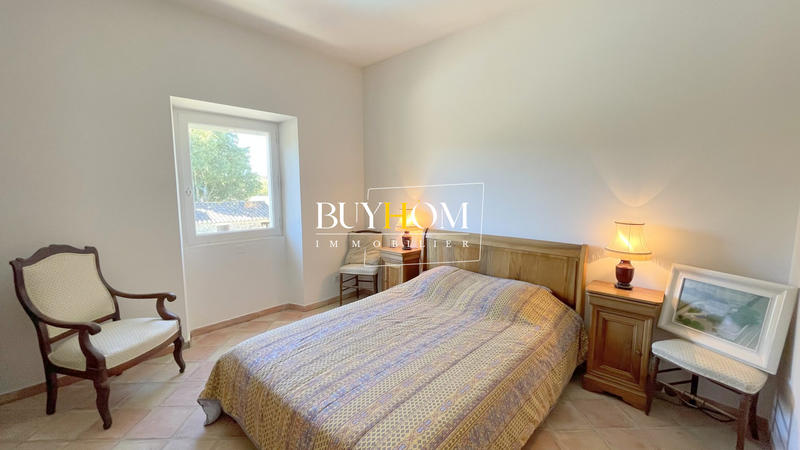 Maison - 304 m² - 8 pièces