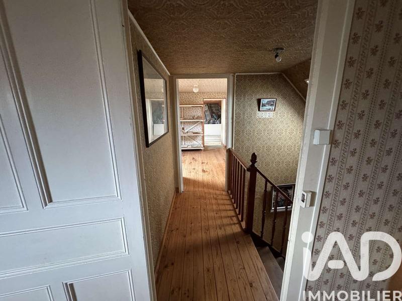 Maison - 196 m² - 10 pièces