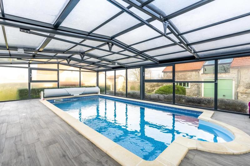 Corps de ferme - 270 m² - 9 pièces